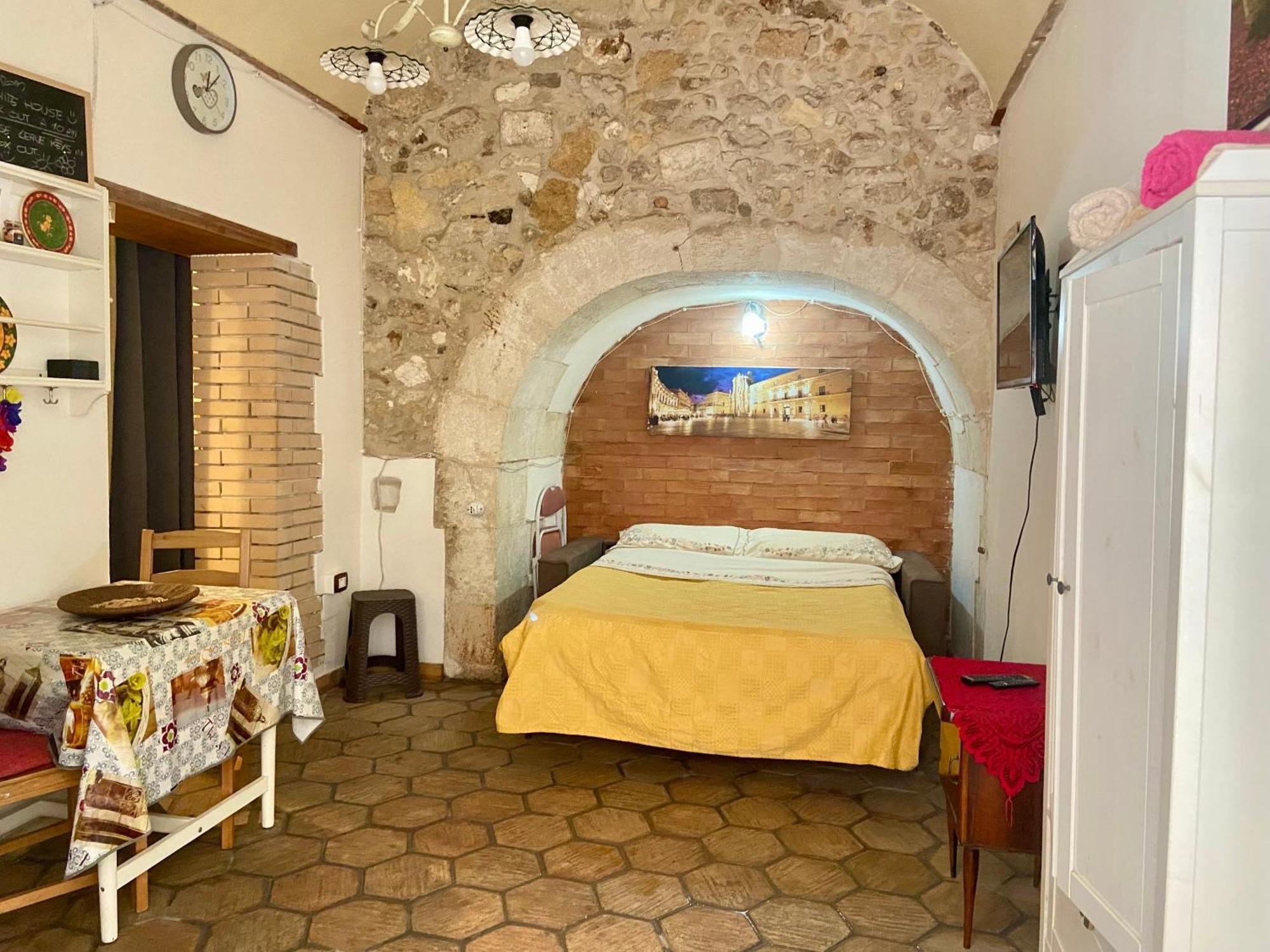 Gargallo Apartments Szirakúza Kültér fotó